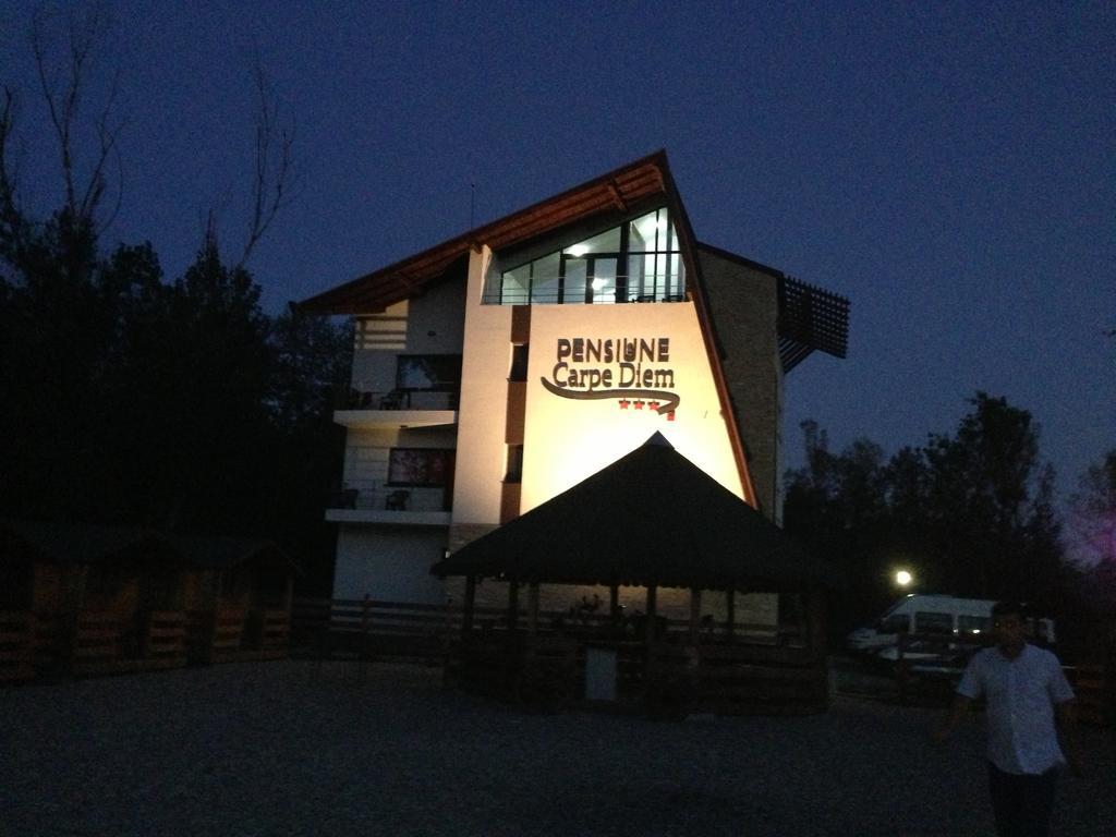 Pensiunea Carpe Diem Râmnicu Vâlcea Εξωτερικό φωτογραφία
